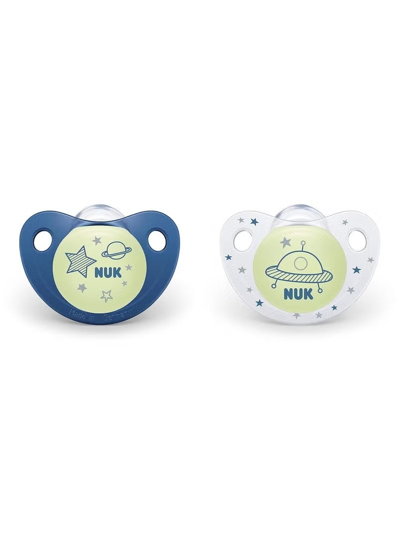 نوك لهاية سيليكون NUK Night&Day للأطفال من عمر 0 إلى 6 أشهر، قطعتان - Image 1