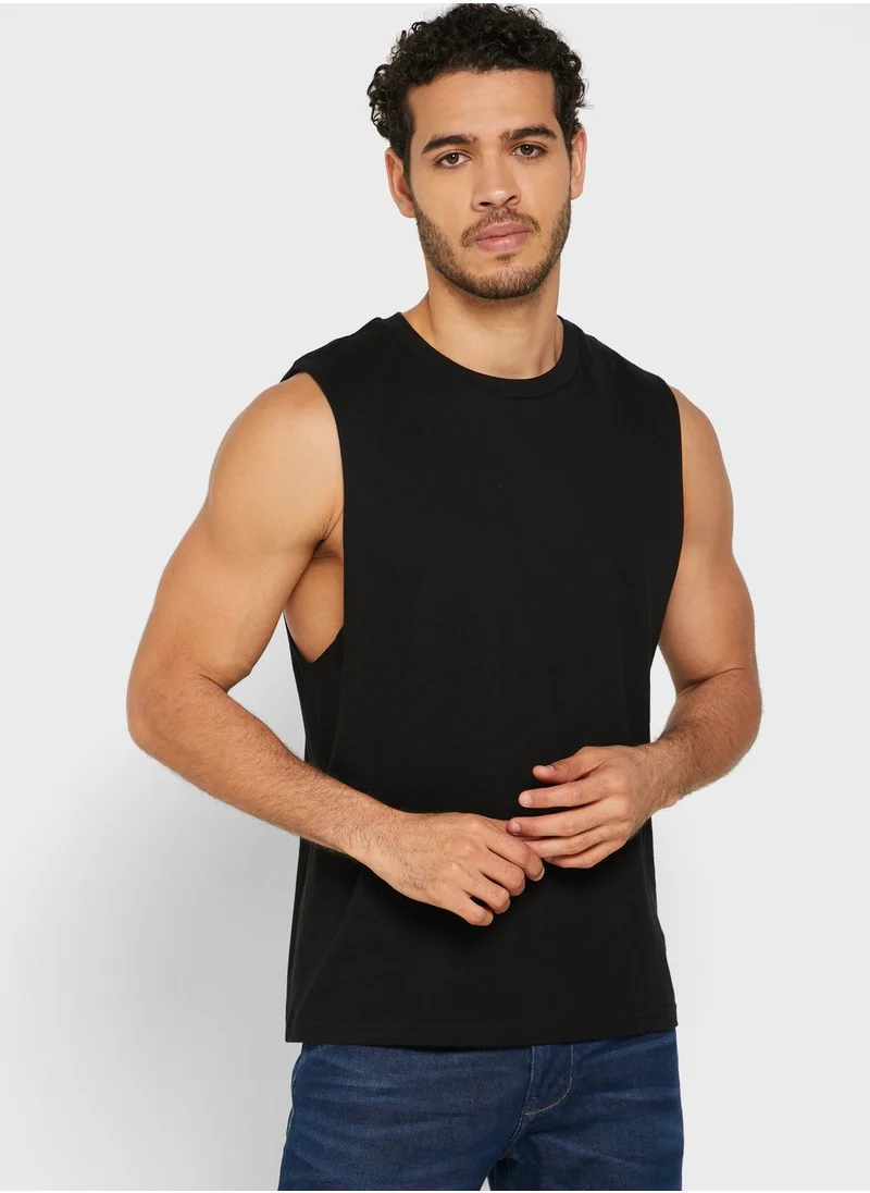 Seventy Five Basics Sleeveless Vest