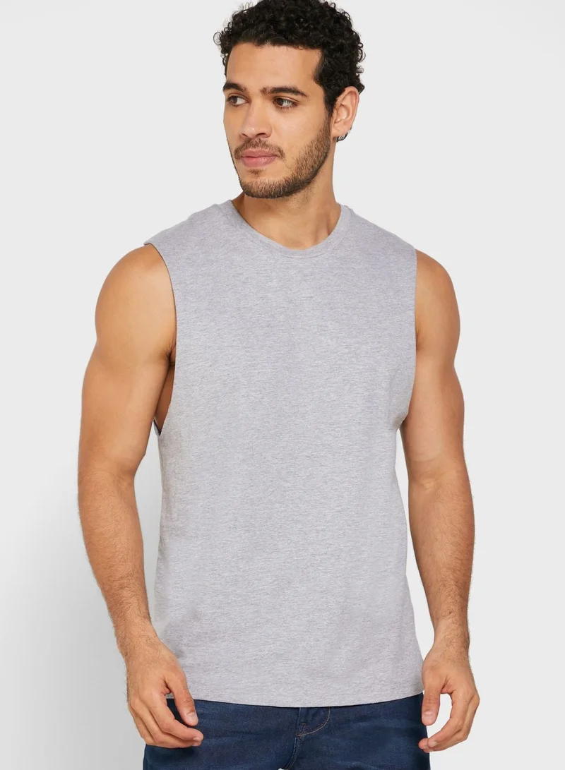 Seventy Five Basics Sleeveless Vest