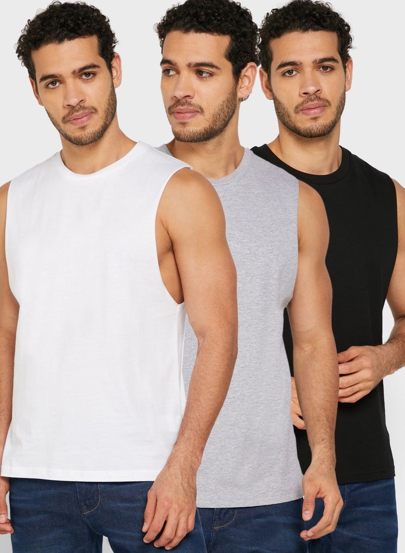 Seventy Five Basics Sleeveless Vest - Image 1