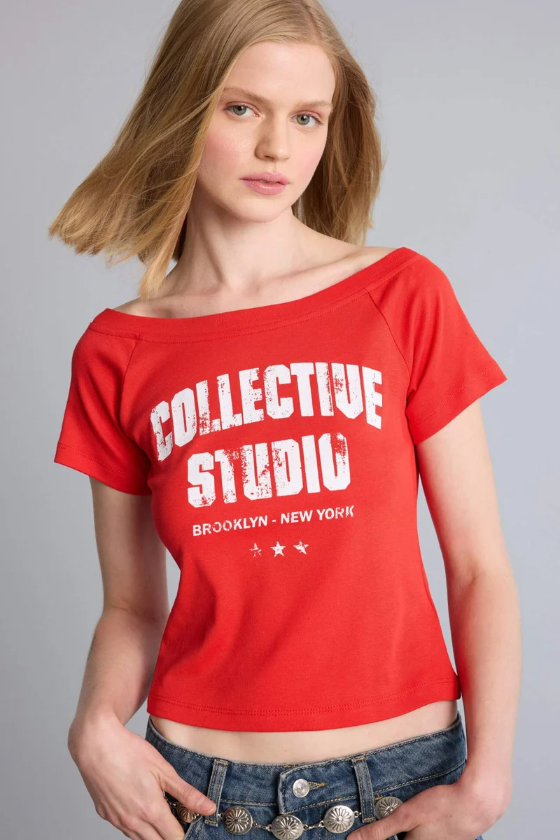 ديفاكتو Slim Fit Boat Collar Printed Ribana Short Sleeve T-Shirt