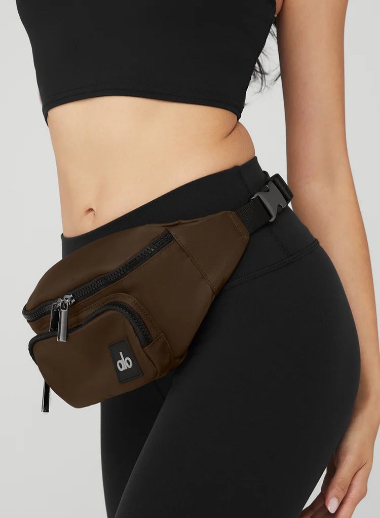 Alo Yoga Explorer Fanny Pack  - Image 4