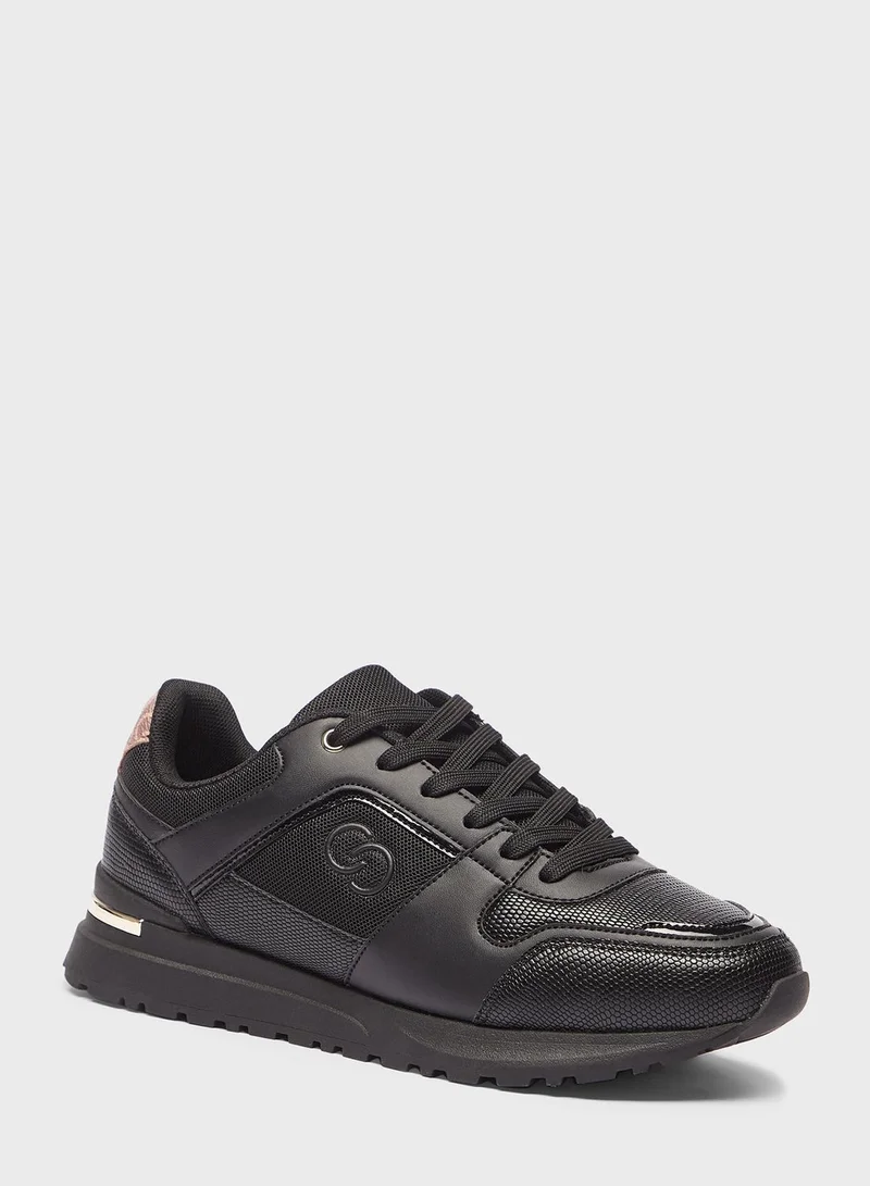 سيليست Lace Up Low Top Sneakers