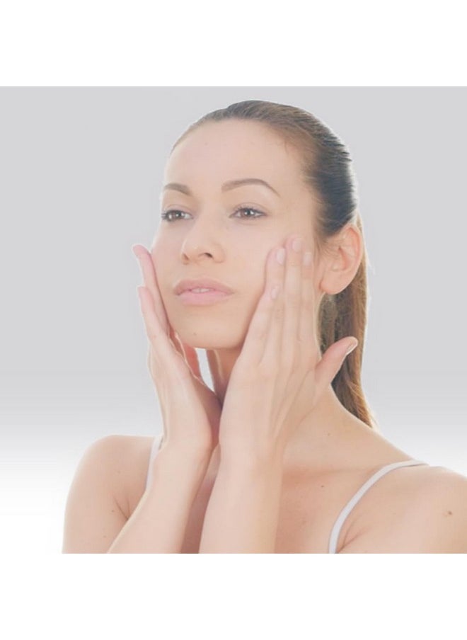 Nurse Jamie Fade To Light Brightening Cleanser  - Image 2