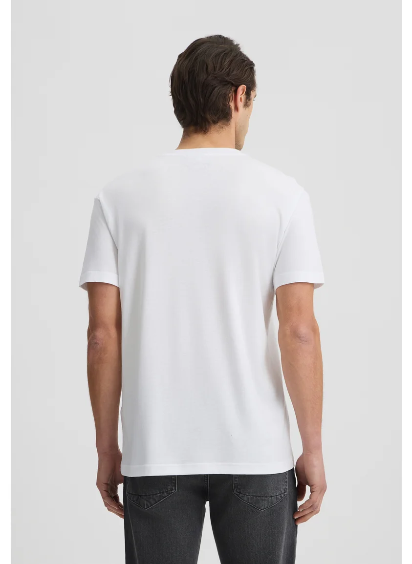ليو جو White T-Shirt with Logo