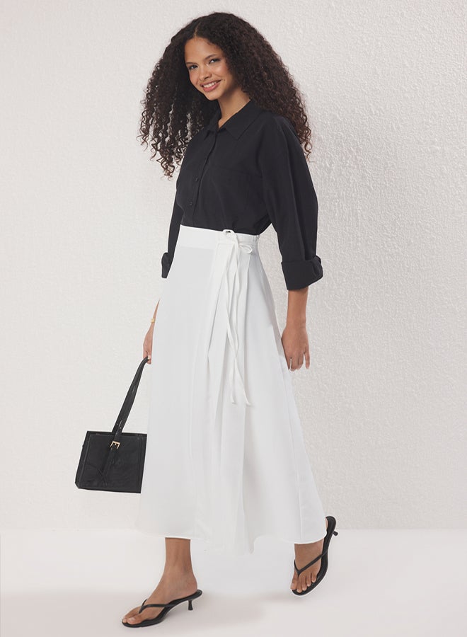 trendyol White Pleated Detailed Unlined Woven Skirt - Image 2