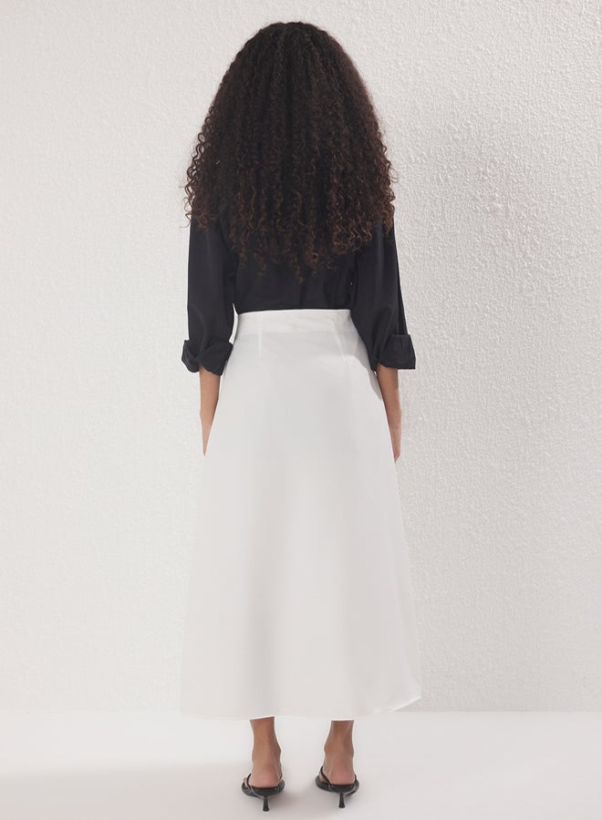 trendyol White Pleated Detailed Unlined Woven Skirt - Image 4