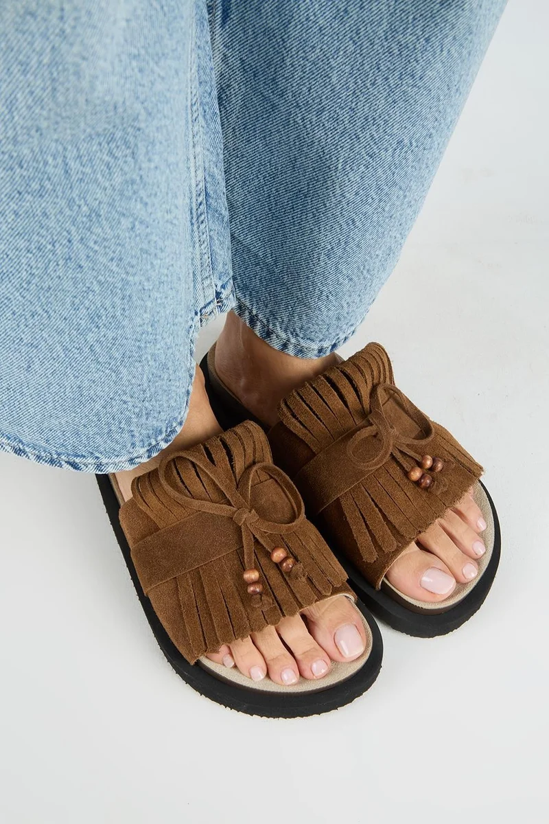 Manijero Manijero Yasmin Women's Genuine Leather Tassel and Bead Detail Open Toe Tan Slippers