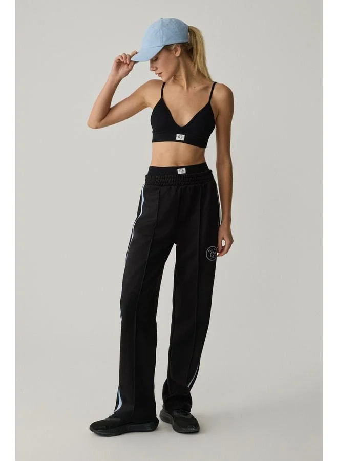 URBAN BEAT Kımıko Women's Relaxed-Fit Black Sweatpants with Elastic Waist and Small Print.