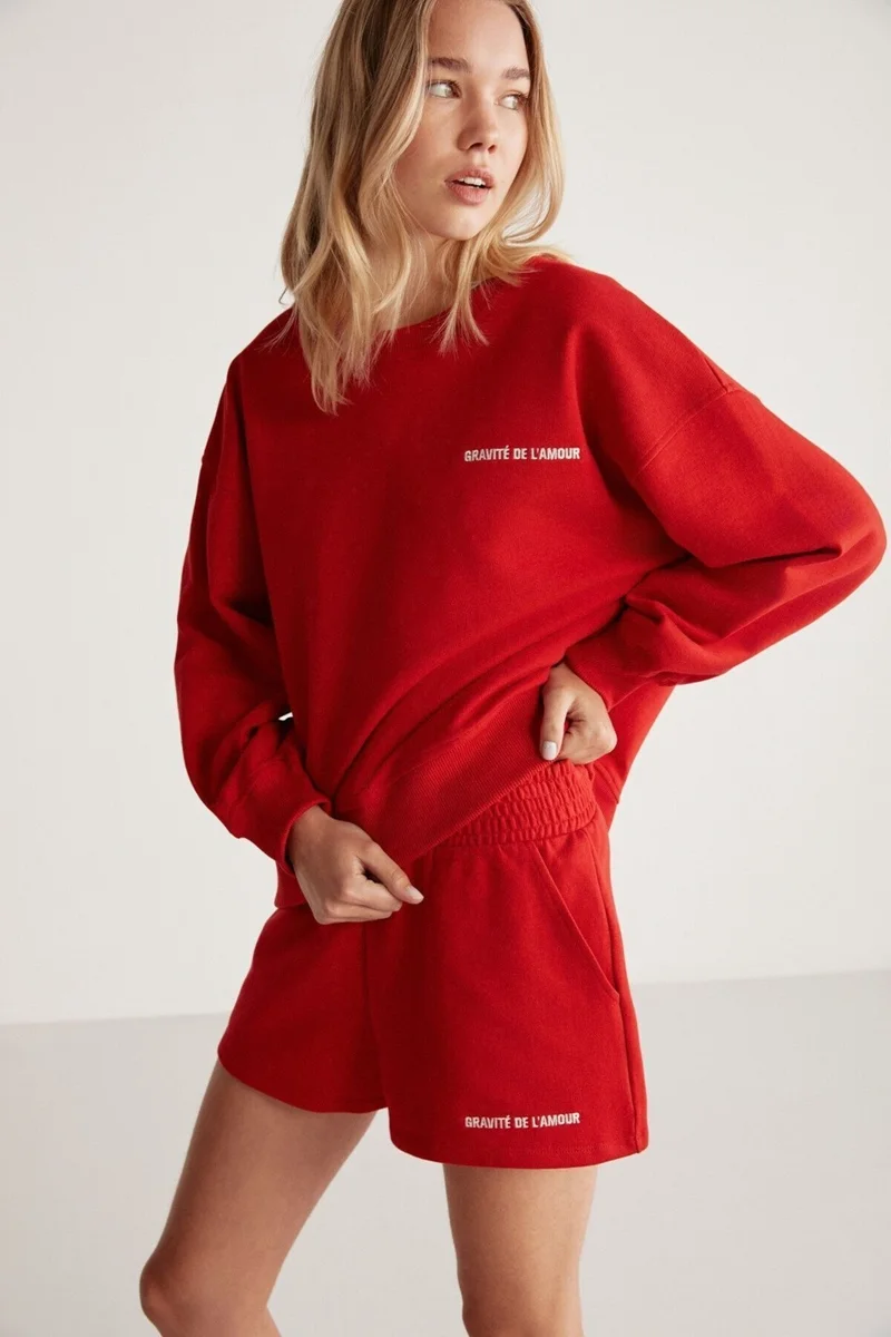 جريميلانج Carrol Women's Casual Cut Embroidered Elastic Waist Pocket Red Shorts