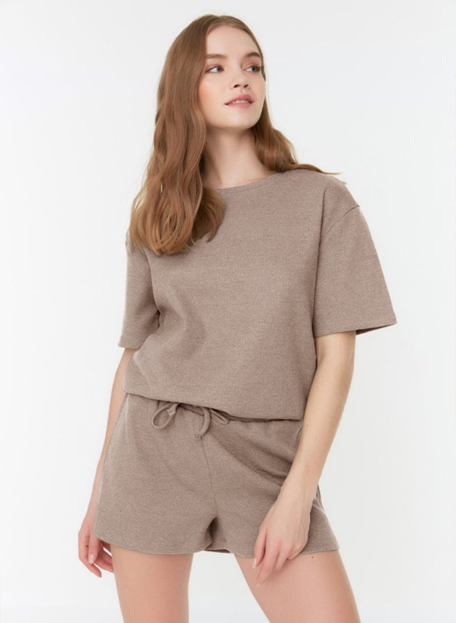 trendyol Beige Waffle Fabric Knitted Pajama Set with Shorts - Image 2