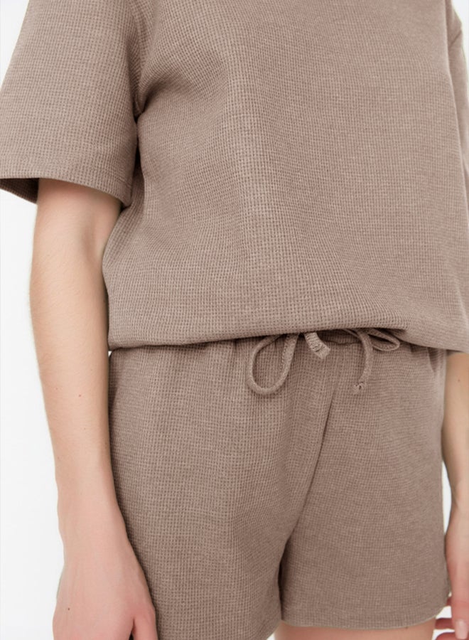 trendyol Beige Waffle Fabric Knitted Pajama Set with Shorts - Image 3