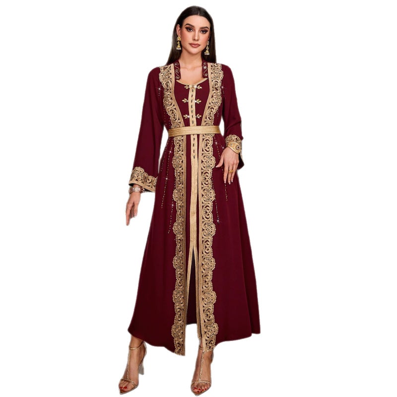 فستان سهرة أنيق بدانتيل وكريستال بأكمام طويلة - Image 5