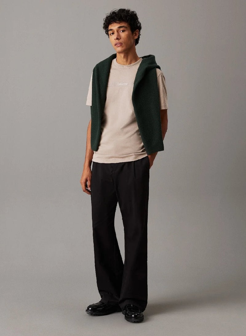 كالفن كلاين تيشرت مزين بشعار كلفن كلاين - Image 4