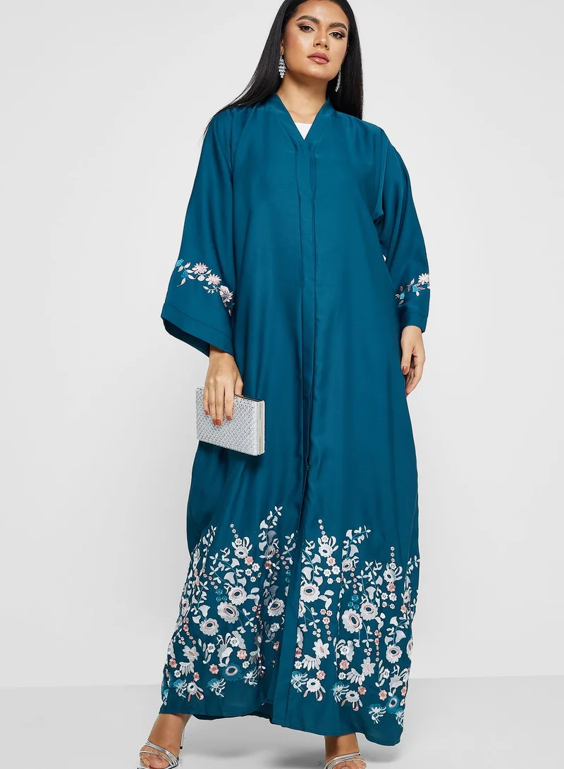 Khizana Embroidered Detailed Abaya With Sheila