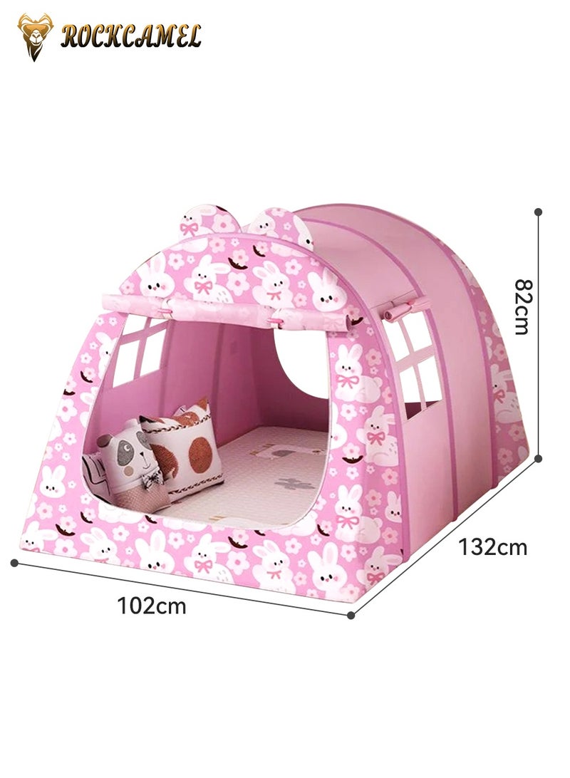 ROCKCAMEL خيمة لعب للأطفال - خيمة كبيرة داخلية وخارجية مع ناموسية وسجادة لعب، تصميم منبثق بمساحة كبيرة، بيت لعب قابل للطي للأطفال، سهل التركيب والتخزين (تصميم أرنب، 132 × 102 × 82 سم) - Image 4