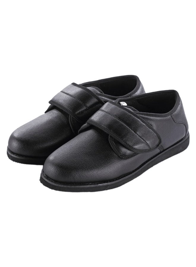 Max Comfort Men's Medical Shoe, Comfortable for the Foot and Supports Diabetics, Size 39, Practical Design with an Adhesive Hole for Better Fit All Day Long - Image 1