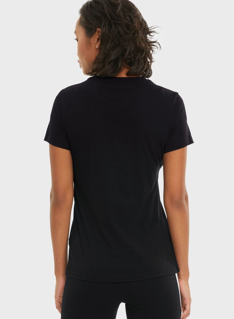 PUMA Classics Logo T-Shirt  - Image 2