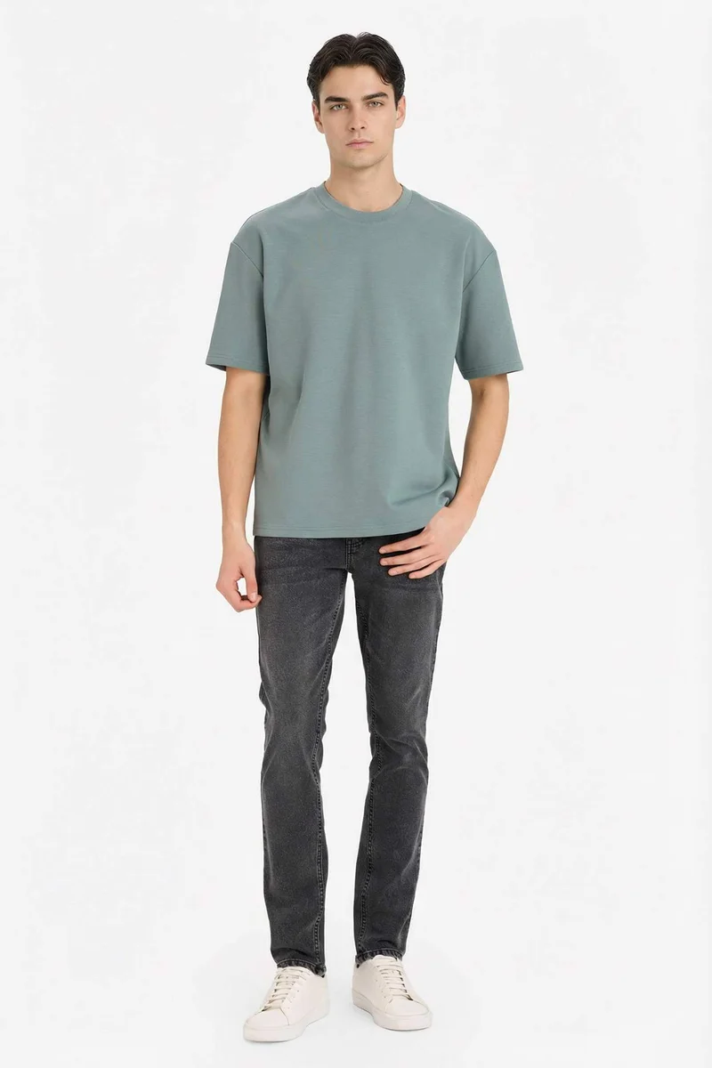 ديفاكتو Breathable Oversize T-Shirt