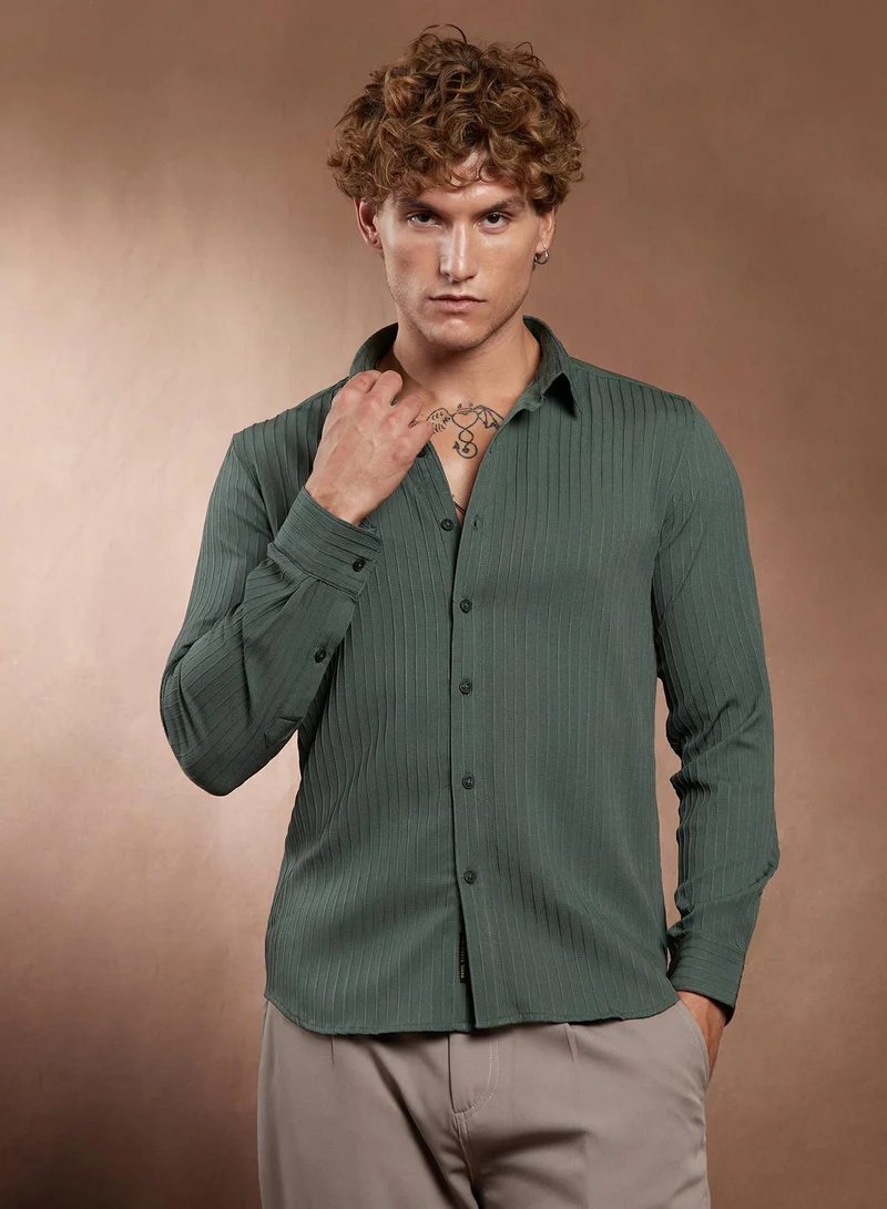Campus Sutra Campus Sutra Men's Emerald Green Pinstripe-Tactile Shirt For Casual Wear | Spread Collar | Long Cuffed Sleeves | Button Closure | Shirt Crafted With Comfort Fit For Everyday Wear