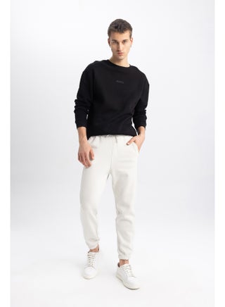 Man Regular Fit Knitted Trousers - pzsku/Z227204C92A078B6646D2Z/45/_/1704978823/c44555f2-a322-4791-b35f-880a9e912486