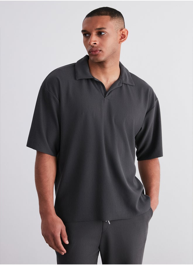trendyol Limited Edition Smoke Oversize/Wide Textured Wrinkle-Free Ottoman Polo Neck T-Shirt TMNSS23PO00020  - Image 3