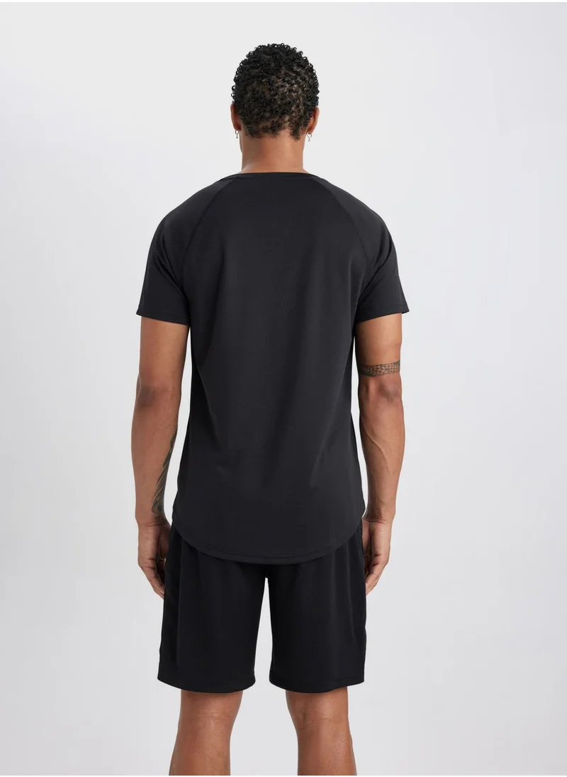 DeFacto Essential Crew Neck T-Shirt