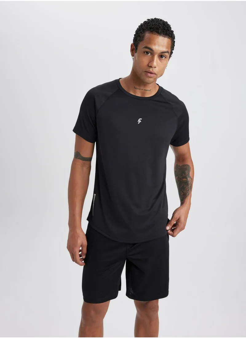 DeFacto Essential Crew Neck T-Shirt