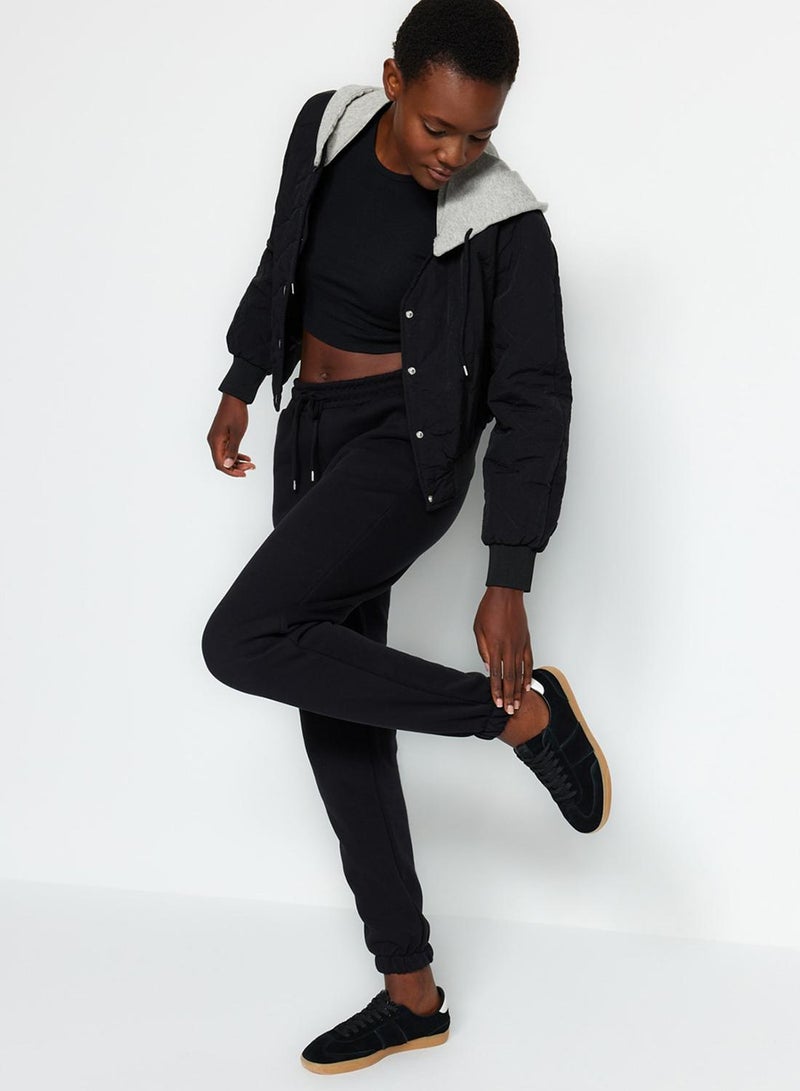 trendyol Black Thick Inside Fleece Basic Knitted Sweatpants Pants - Image 4