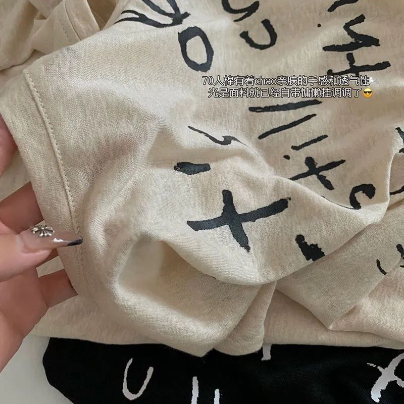Letter Love Printed Sunscreen T-shirt Women's Summer New Round Neck Long Sleeve Thin Loose Slimming Air Conditioning Blouse - Image 5