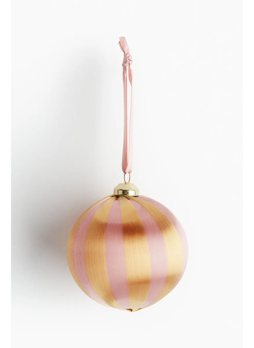 H&M Satin Thread Bauble