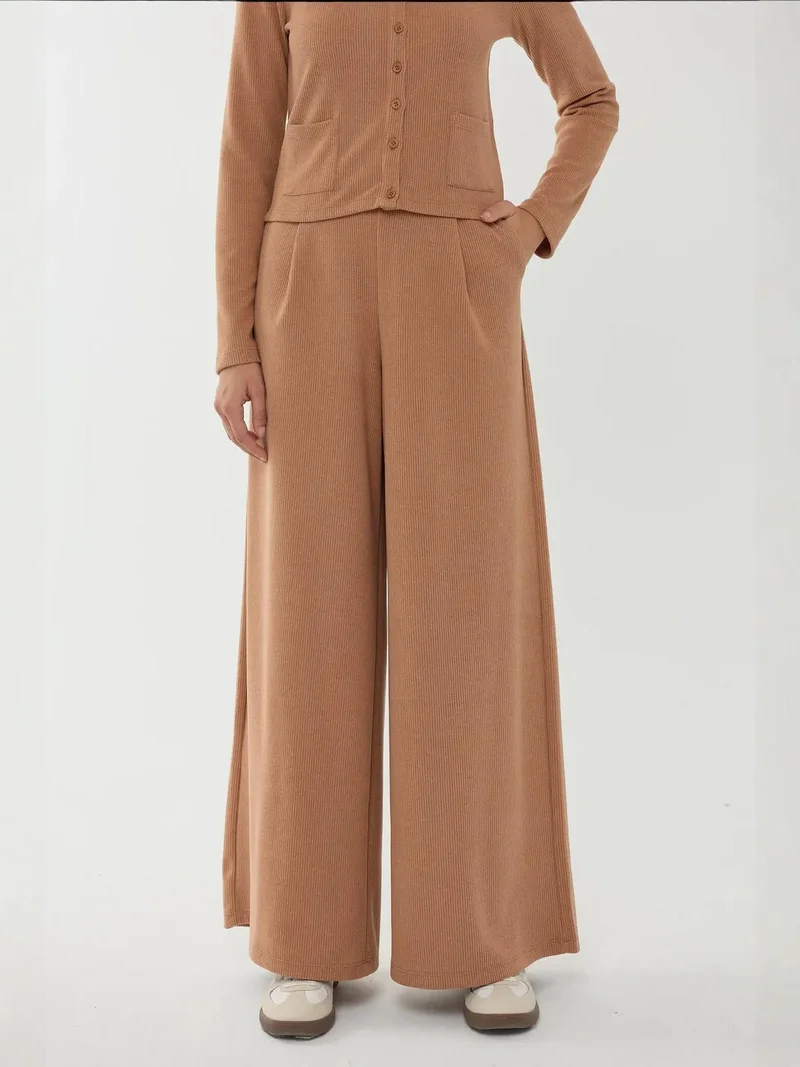 زوبعة بنطلون واسع الساق بخصر مطاطي