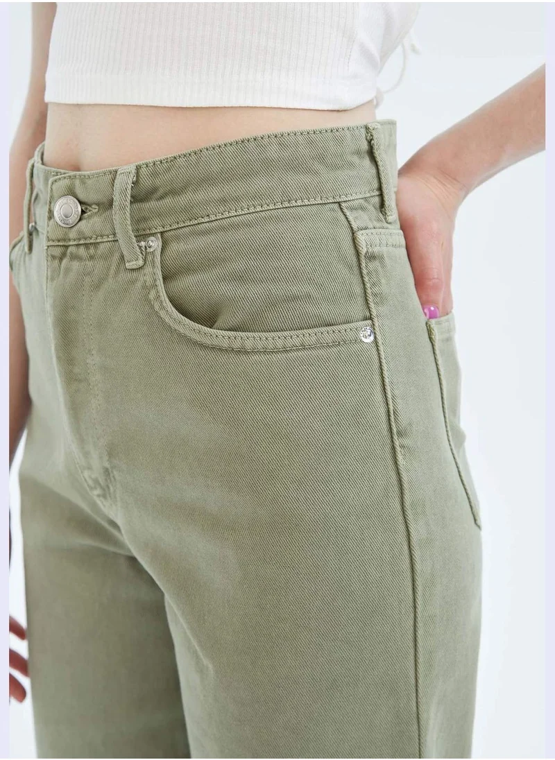 ديفاكتو High Waisted Distressed Culottes