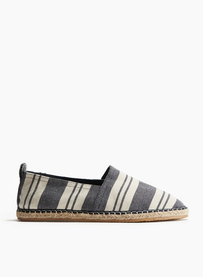 اتش اند ام Striped Loafers