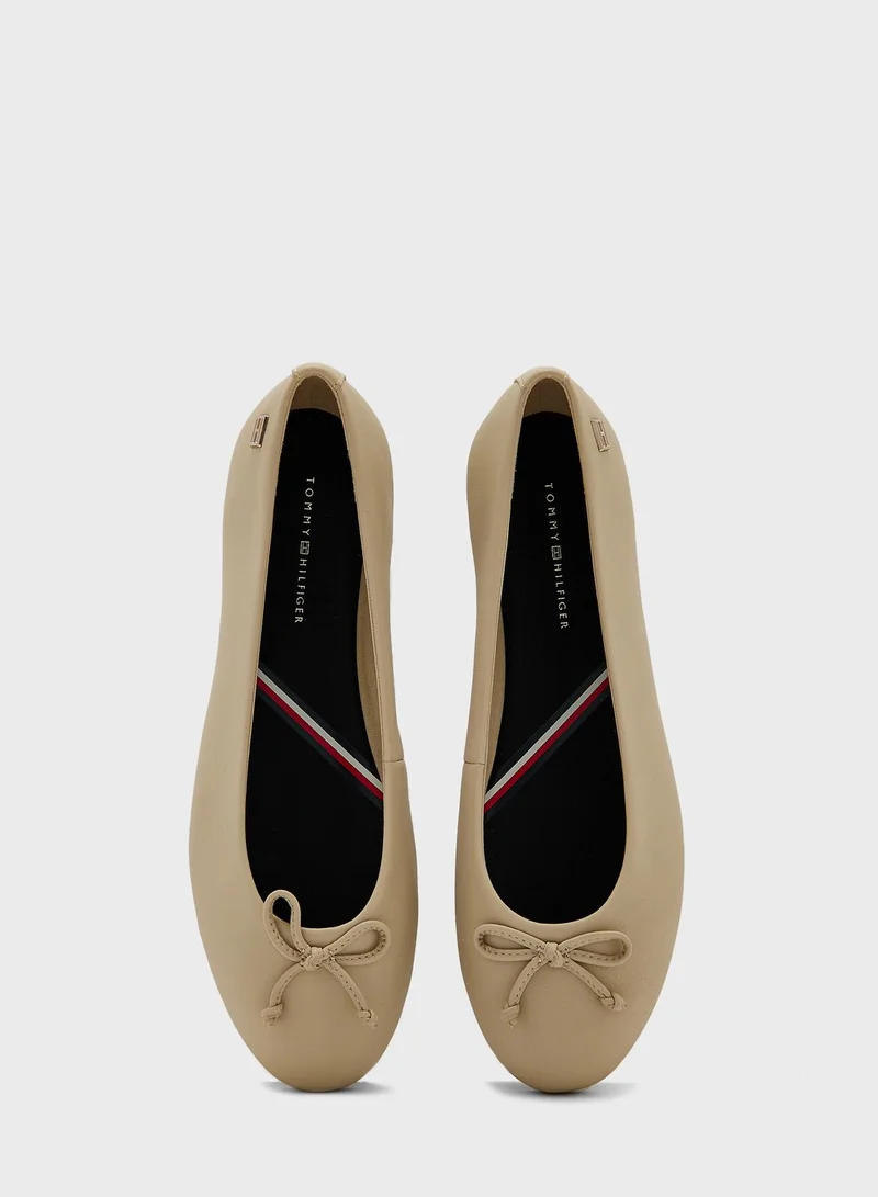 TOMMY HILFIGER Essential  Pointed Toe Ballerinas