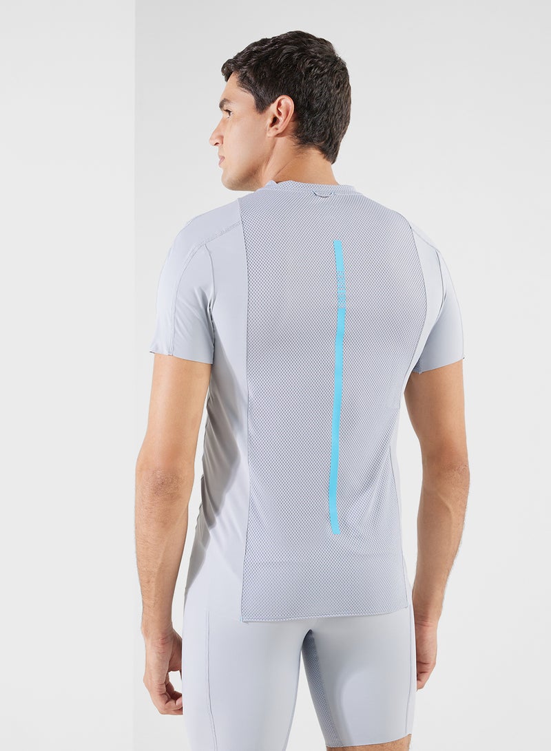 كالفن كلاين سبورت تيشيرت أساسي للتمارين - Image 2