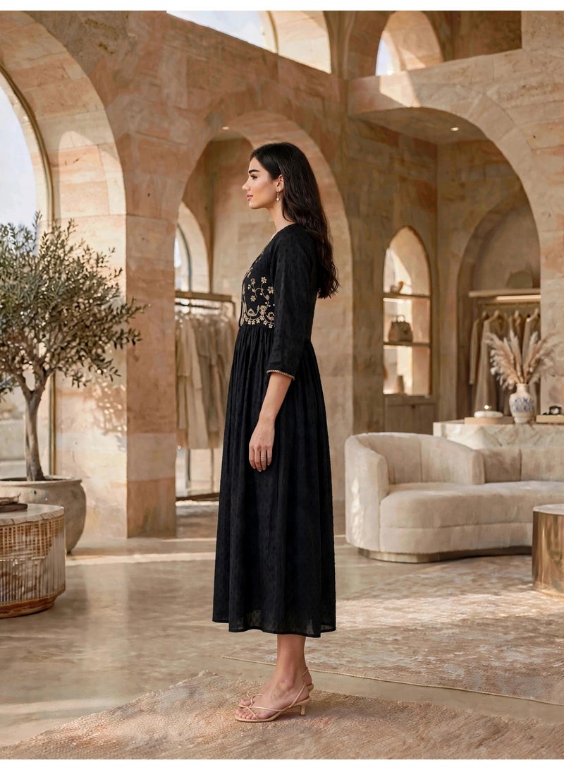 IKKXA Elegant Yoke Embroidered Midi Jalabiya IK14134Black - Image 4