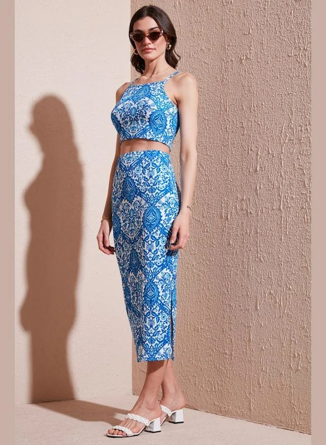 ليلا طقم نسائي علوي وسفلي ميدي بحمالات وفتحة ضيقة من ليلا