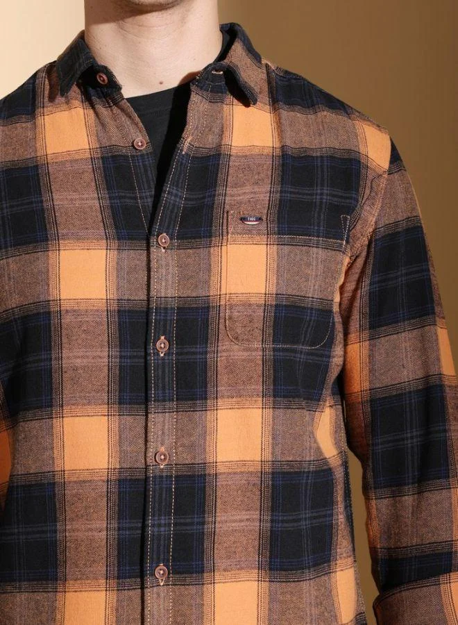 The Indian Garage Co Men Slim Fit Checkered Full Sleeves Cutaway Collar Casual Shirt