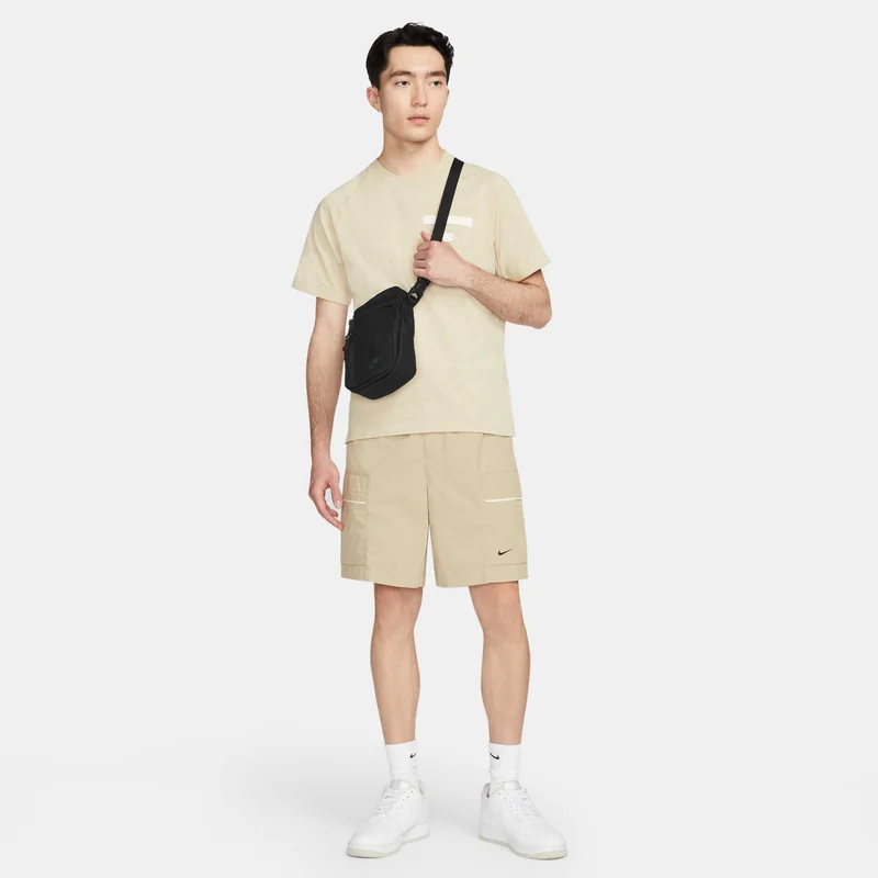 Nike Elemental Premium Crossbody Bag