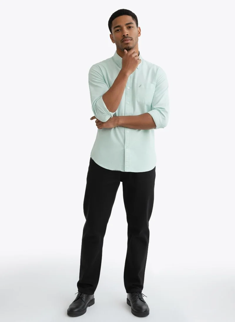 نوتيكا Men's Solid Long Sleeve Oxford Shirt