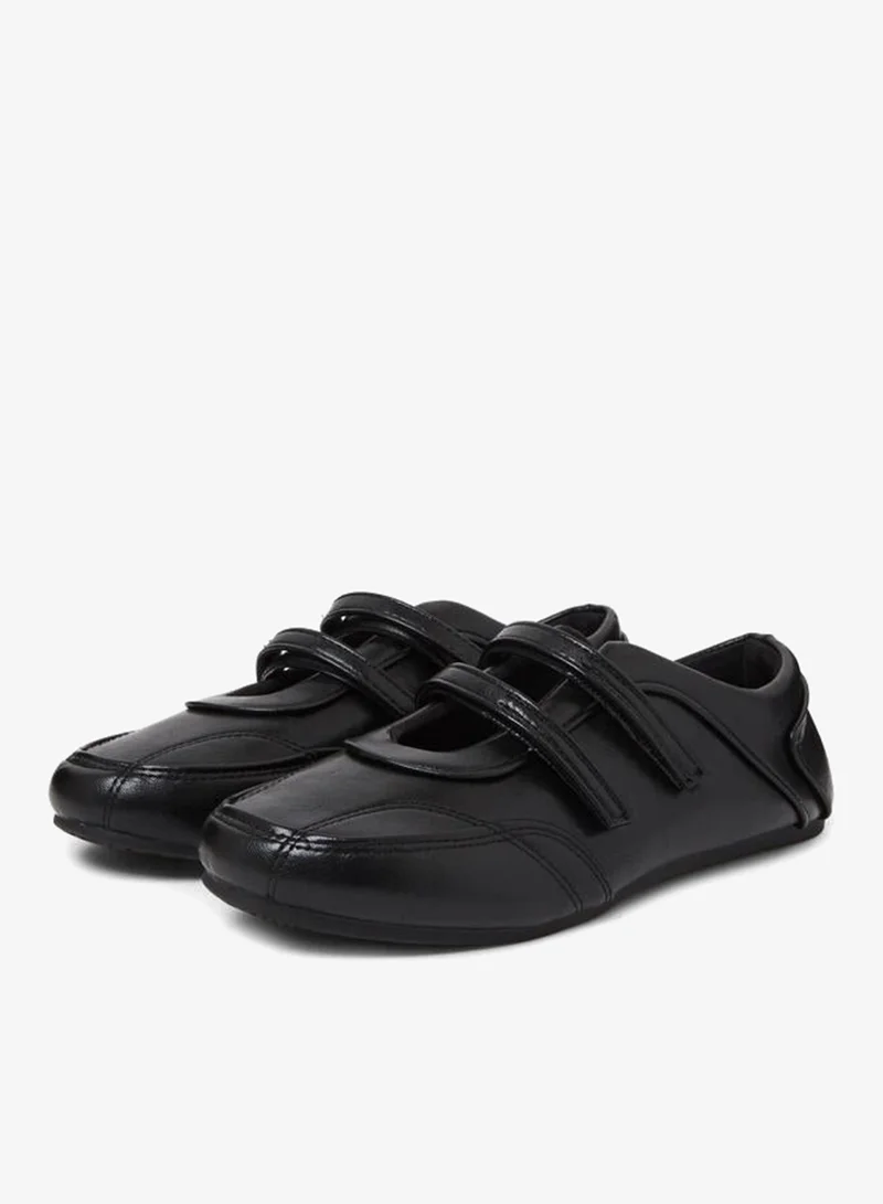 Styli  Black Solid Round Toe Velcro Sneakers for Women | Best Price UAE