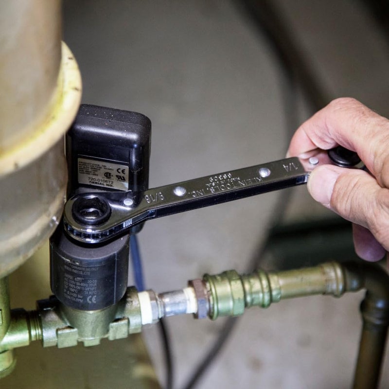 Klein Tools 68310 Ratcheting Refrigeration Wrench - Reversible with 3/16, 5/16, 1/4, and 3/8-Inch Square Sizes - Image 2