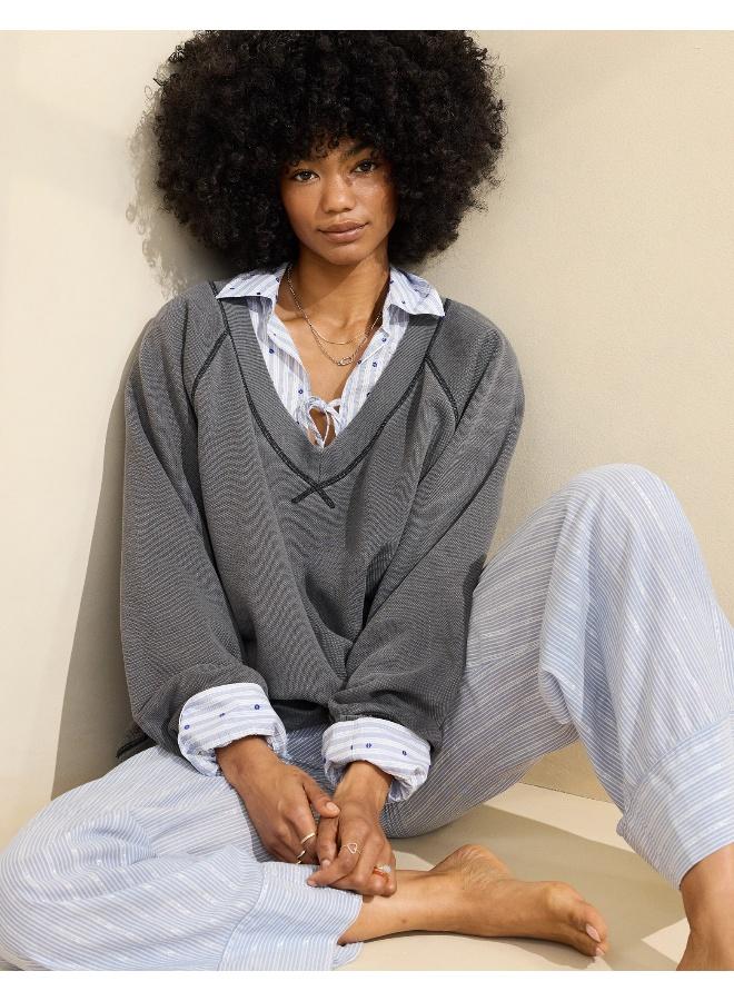 آري من امريكان ايجل بلوزة  مريحة بياقة على شكل - Image 1