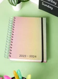 باك تو سكول كيت دفتر ملاحظات تخطيط اغسطس 2023 - يوليو 2024
