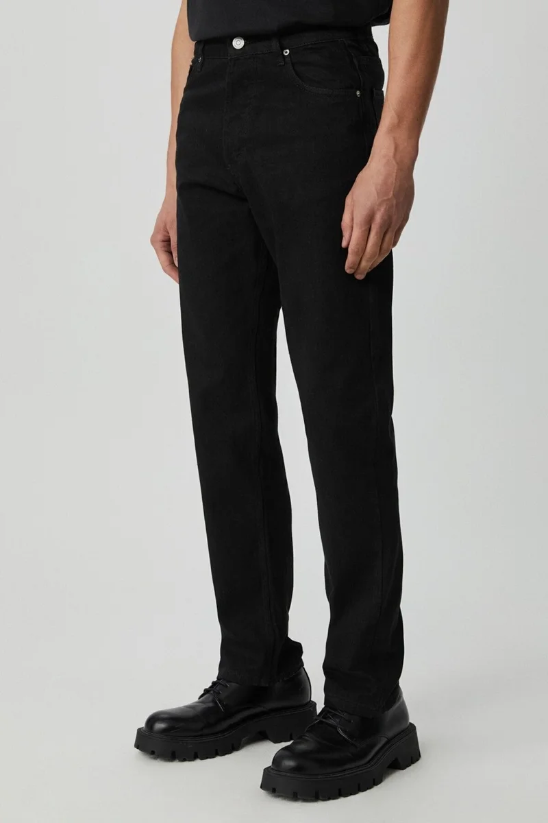 جريميلانج Men's Regular Fit Relaxed Cut Thick Textured Wash Effect Magic Denim Black Jeans
