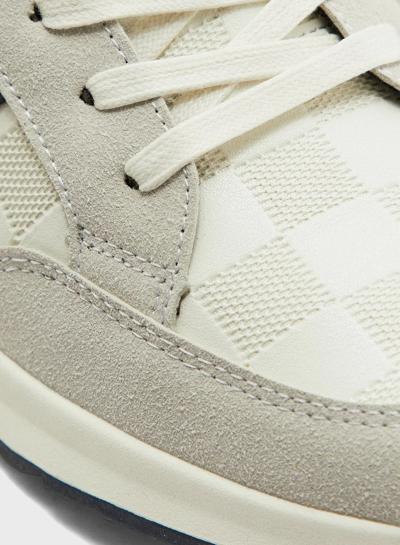 Seventy Five Casual Sneakers