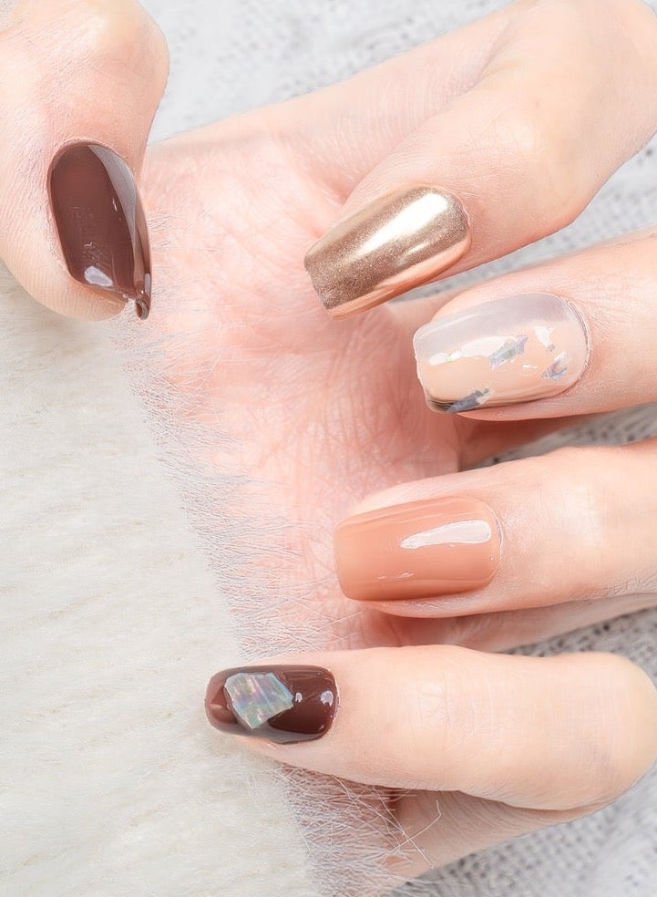 Nailosophy 10 Pcs Handmade Gel Press On Nails Short Square Multi Color Chocolate Brown Gold Chrome Shell Flake Reusable False Nails Nail Kit for Women Party Wedding Eid Special Occasions - Image 1