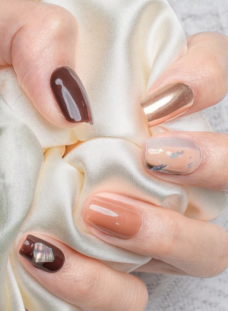 Nailosophy 10 Pcs Handmade Gel Press On Nails Short Square Multi Color Chocolate Brown Gold Chrome Shell Flake Reusable False Nails Nail Kit for Women Party Wedding Eid Special Occasions - Image 3