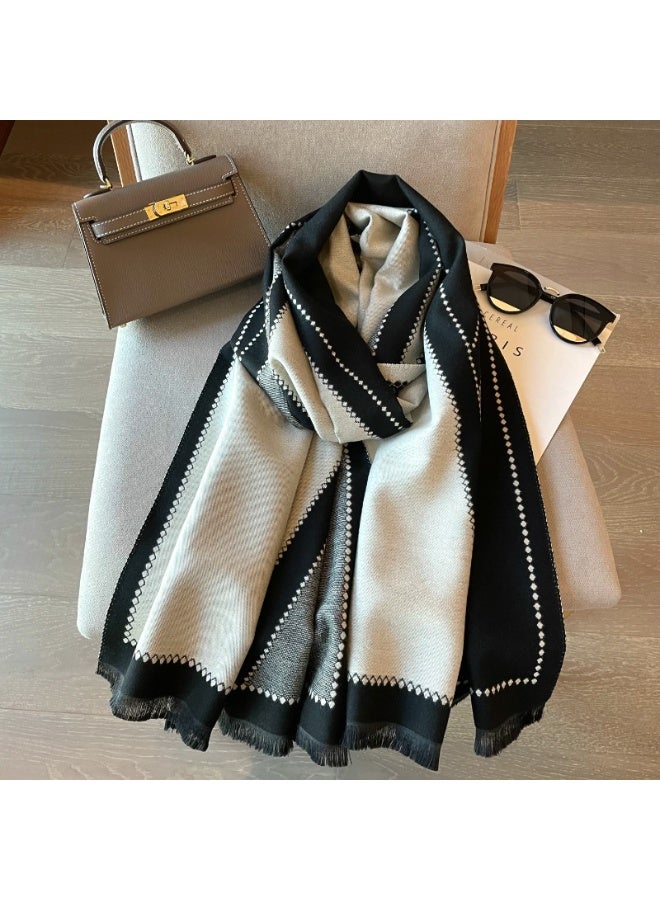 آنا شال كيب متعدد الاستخدامات بإحساس كشمير - Image 4